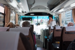 Japan_Bus&Reiseleiterin