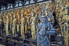 Japan_Kyoto_Sanjusagen_Tempel_götterfiguren